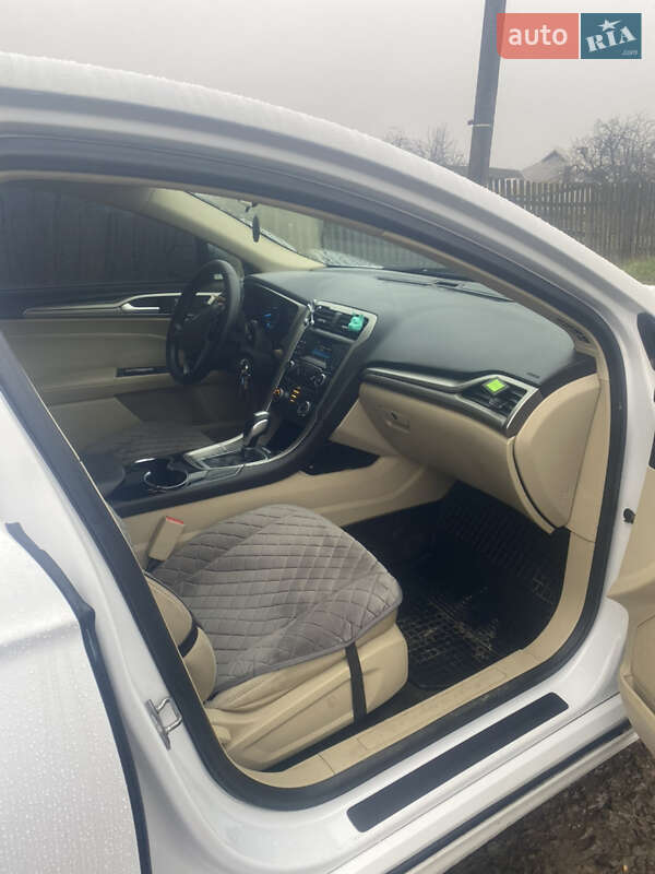 Седан Ford Fusion 2014 в Виннице