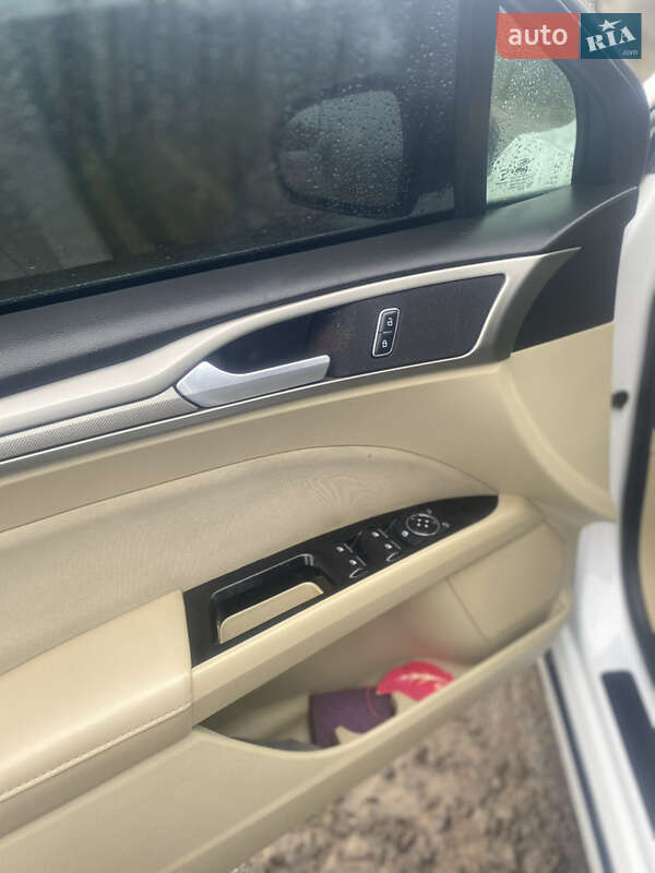 Седан Ford Fusion 2014 в Виннице