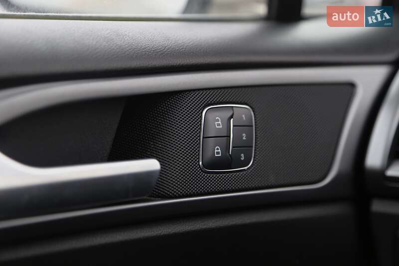 Седан Ford Fusion 2014 в Киеве фото 25 Седан Ford Fusion 2014 в Киеве