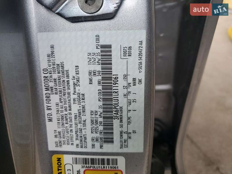 Седан Ford Fusion 2020 в Черновцах