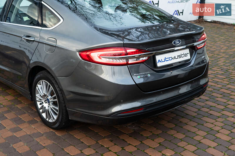 Седан Ford Fusion 2018 в Киеве фото 16 Седан Ford Fusion 2018 в Киеве