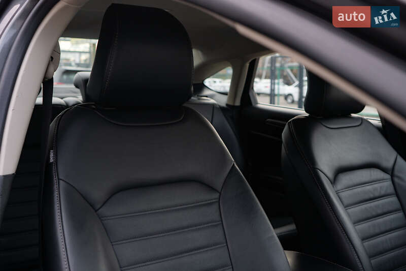 Седан Ford Fusion 2018 в Киеве фото 53 Седан Ford Fusion 2018 в Киеве