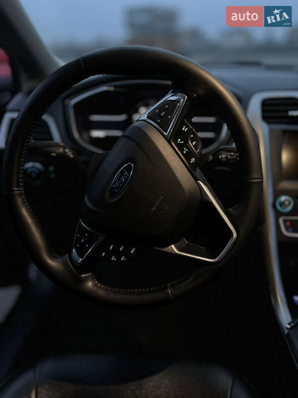 Седан Ford Fusion 2016 в Киеве