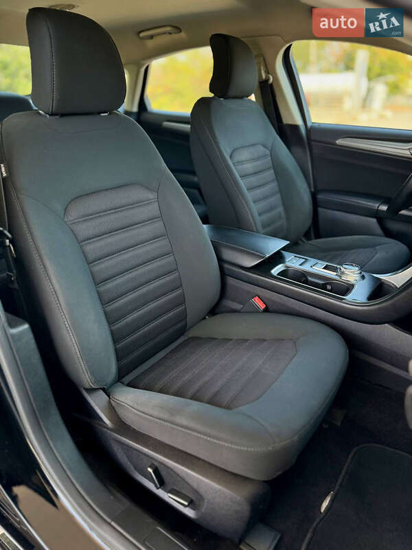 Седан Ford Fusion 2016 в Днепре