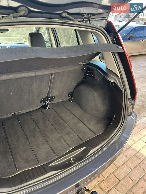 Хэтчбек Ford Fusion 2007 в Хороле