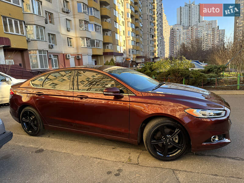 Седан Ford Fusion 2015 в Киеве фото 5 Седан Ford Fusion 2015 в Киеве