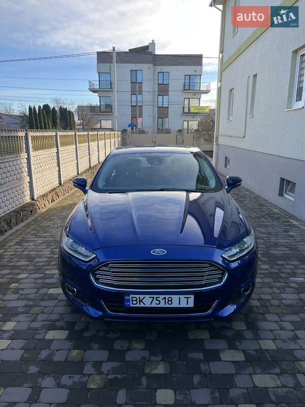 Седан Ford Fusion 2014 в Ровно фото Седан Ford Fusion 2014 в Ровно