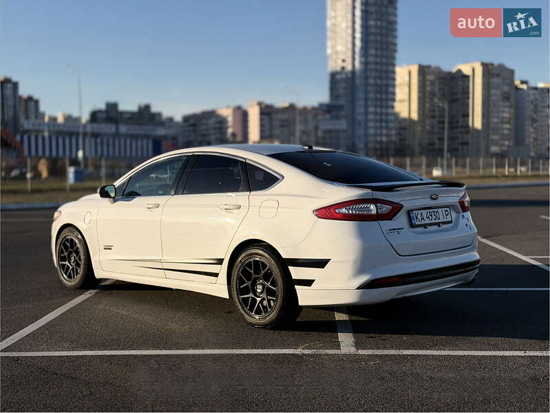 Седан Ford Fusion 2016 в Киеве фото 5 Седан Ford Fusion 2016 в Киеве