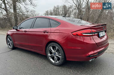 Седан Ford Fusion 2017 в Горішніх Плавнях
