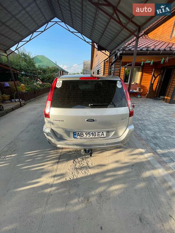 Хэтчбек Ford Fusion 2011 в Калиновке