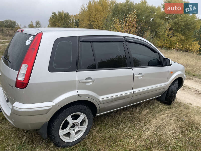 Хэтчбек Ford Fusion 2011 в Калиновке