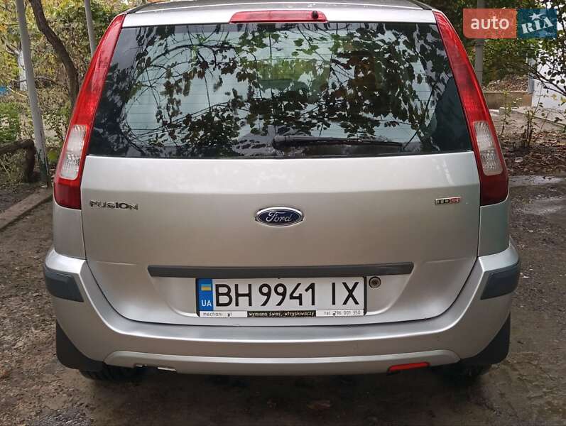 Хэтчбек Ford Fusion 2007 в Окнах фото 4 Хэтчбек Ford Fusion 2007 в Окнах