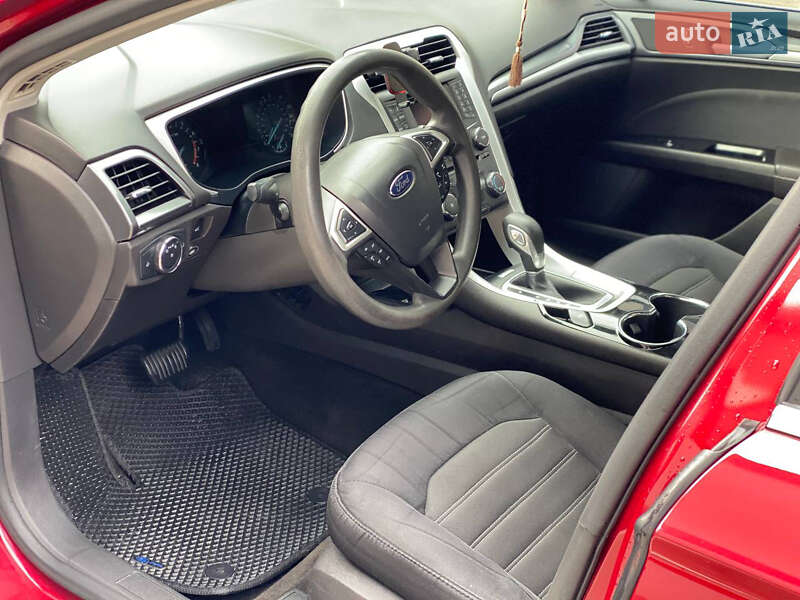 Седан Ford Fusion 2014 в Святопетровское фото 6 Седан Ford Fusion 2014 в Святопетровское