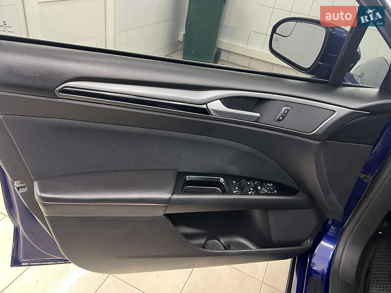 Седан Ford Fusion 2015 в Киеве фото 14 Седан Ford Fusion 2015 в Киеве