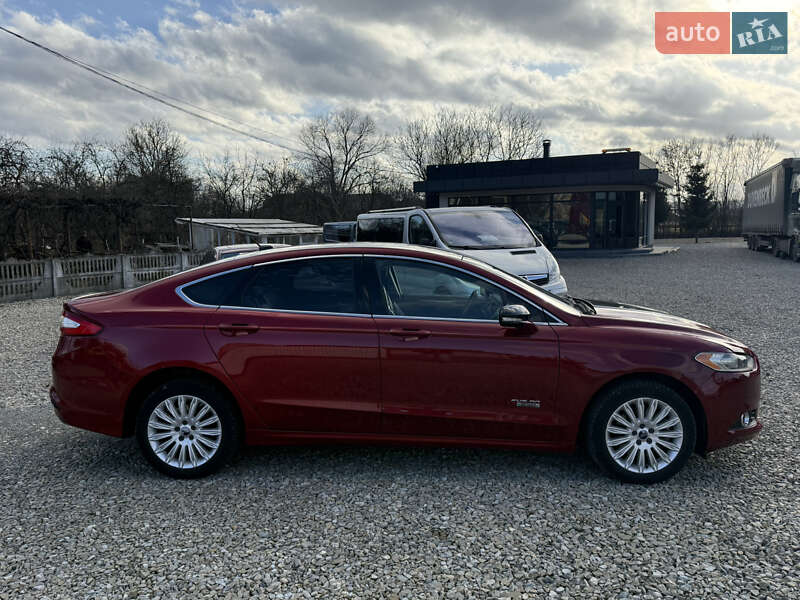 Седан Ford Fusion 2016 в Коломые