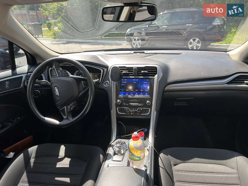 Седан Ford Fusion 2019 в Харькове фото 7 Седан Ford Fusion 2019 в Харькове