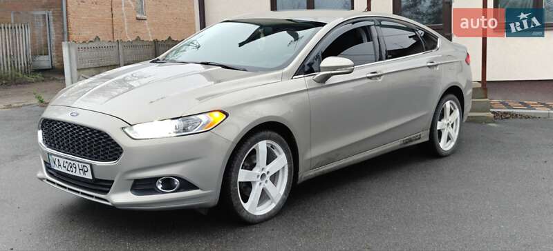 Седан Ford Fusion 2015 в Борисполе