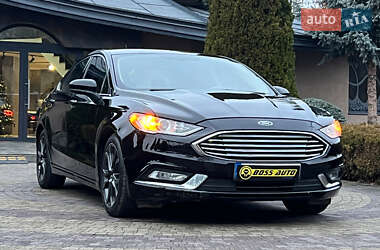 Седан Ford Fusion 2018 в Львові