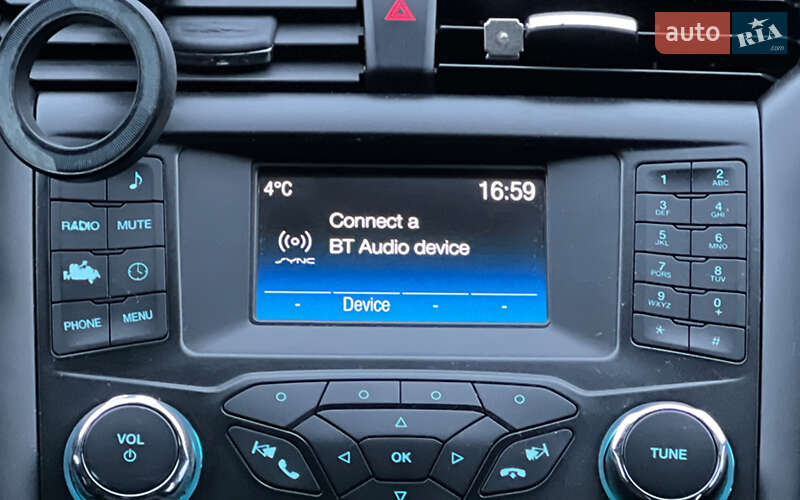 Седан Ford Fusion 2018 в Львове