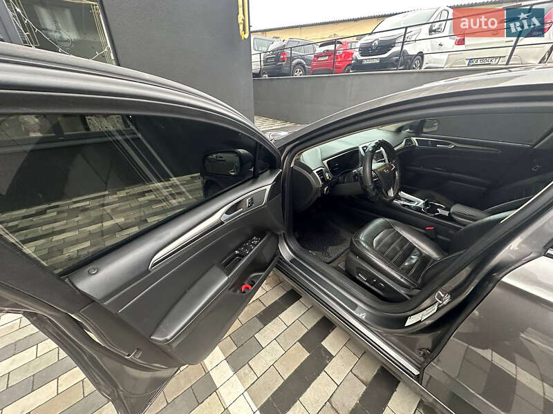 Седан Ford Fusion 2014 в Киеве