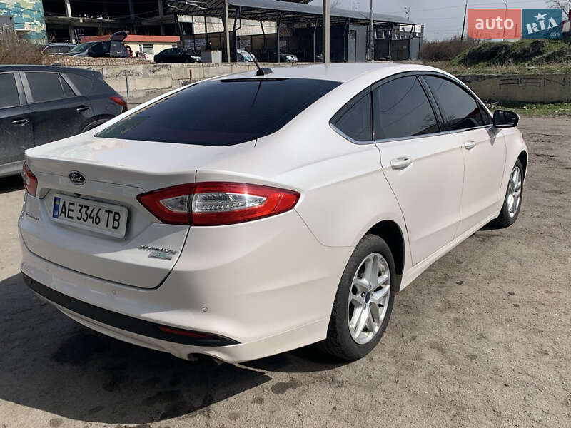 Седан Ford Fusion 2016 в Днепре