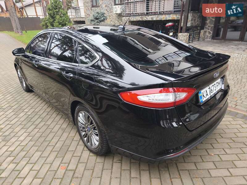 Седан Ford Fusion 2015 в Киеве