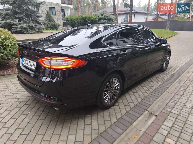 Седан Ford Fusion 2015 в Киеве