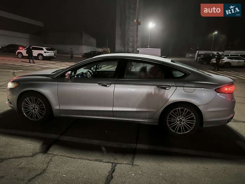 Седан Ford Fusion 2015 в Киеве фото 6 Седан Ford Fusion 2015 в Киеве
