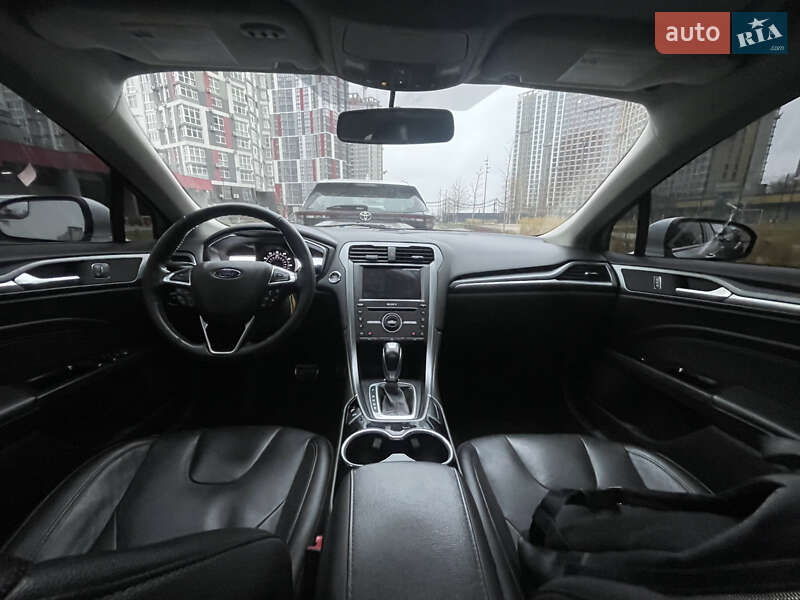 Седан Ford Fusion 2016 в Киеве фото 7 Седан Ford Fusion 2016 в Киеве