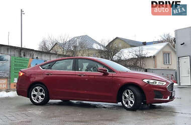 Седан Ford Fusion 2020 в Тернополі