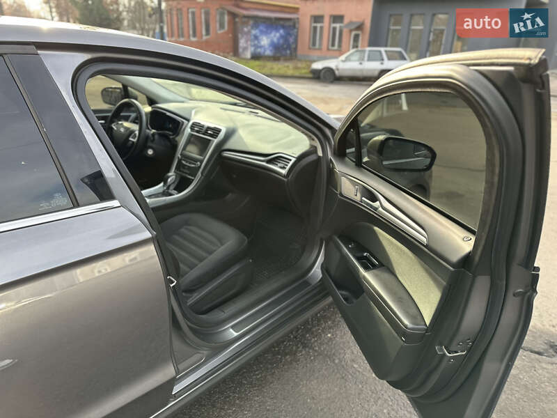 Седан Ford Fusion 2013 в Ровно фото 10 Седан Ford Fusion 2013 в Ровно