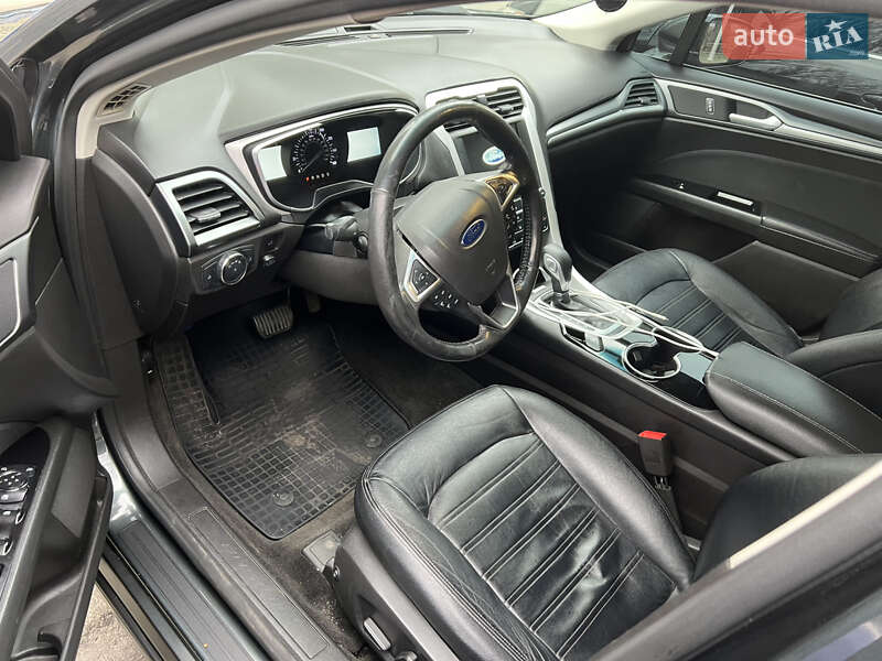 Седан Ford Fusion 2015 в Киеве фото 7 Седан Ford Fusion 2015 в Киеве
