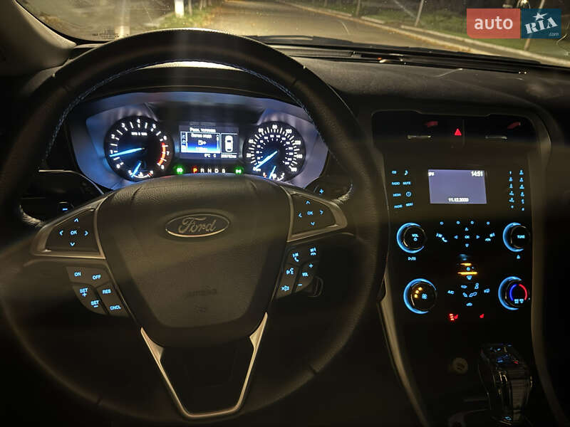 Седан Ford Fusion 2014 в Благовещенском