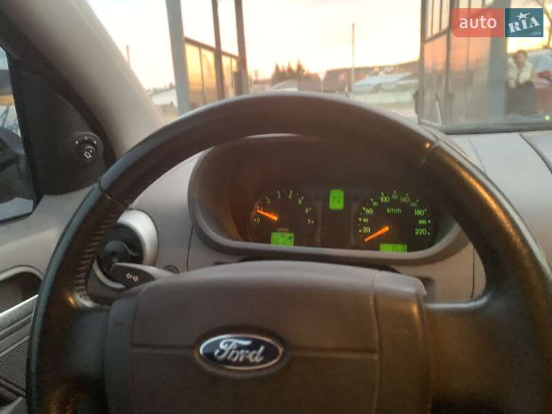 Хэтчбек Ford Fusion 2003 в Трускавце