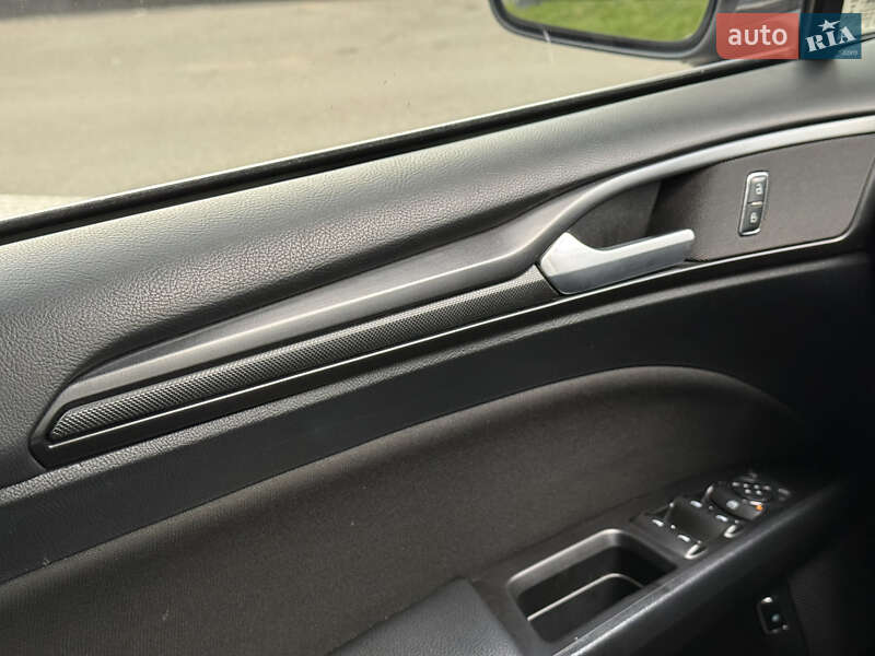 Седан Ford Fusion 2017 в Киеве