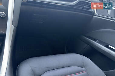 Седан Ford Fusion 2014 в Львове