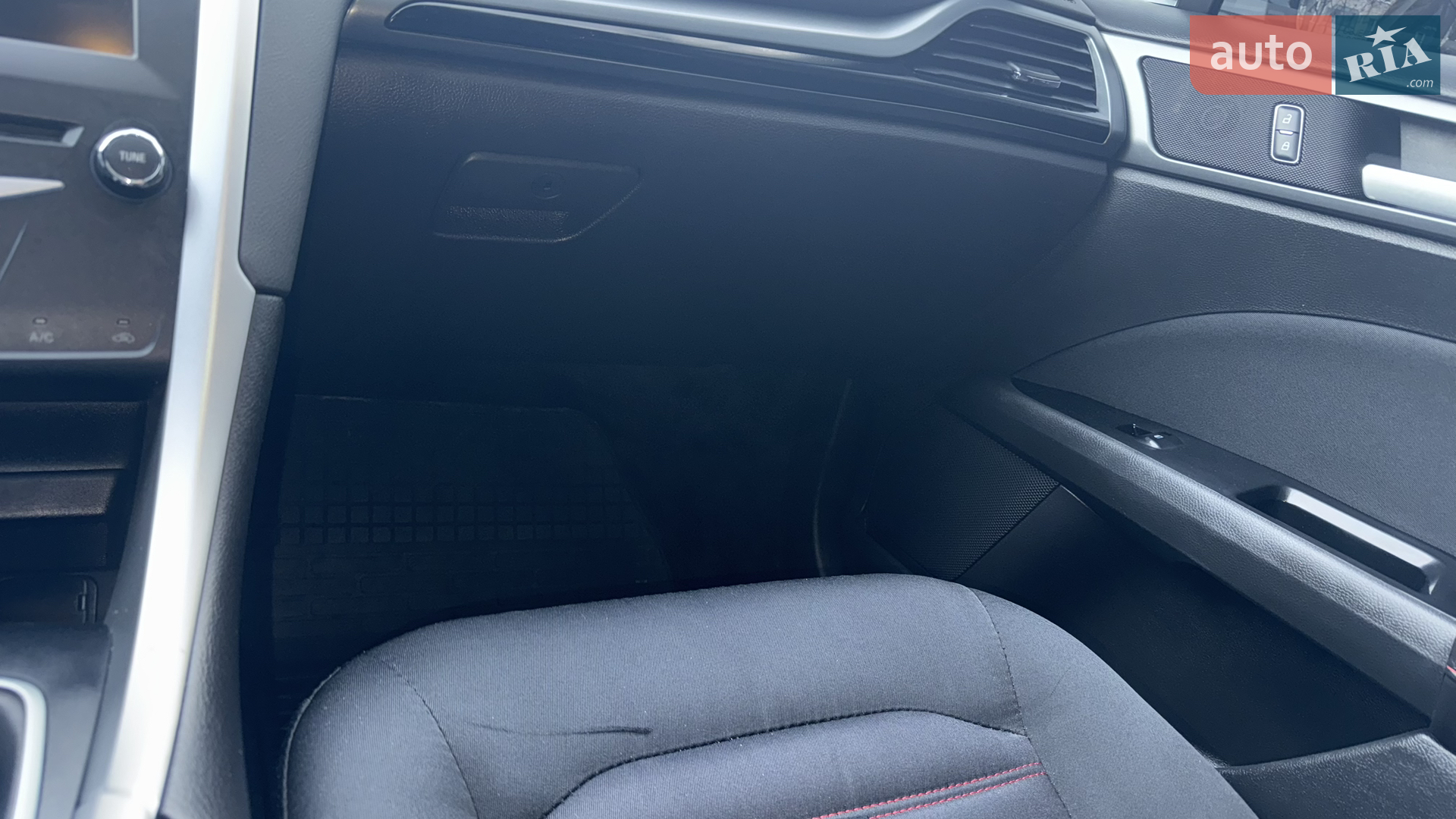 2014 Ford Fusion - мініатюра 34