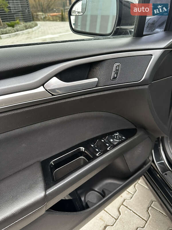 Седан Ford Fusion 2013 в Ровно фото 30 Седан Ford Fusion 2013 в Ровно