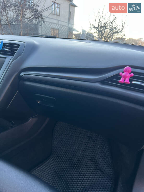 Седан Ford Fusion 2018 в Тернополе