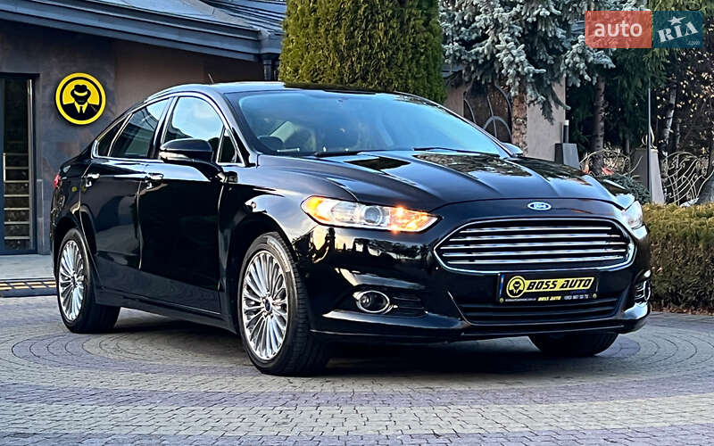 Седан Ford Fusion 2015 в Львове