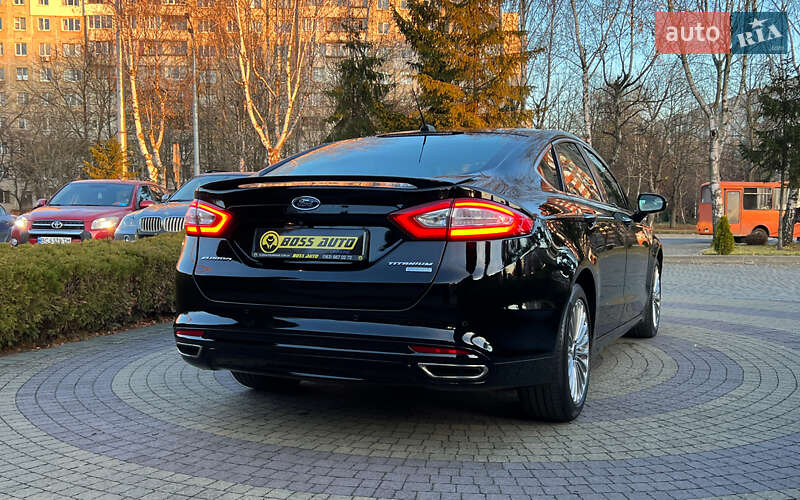 Седан Ford Fusion 2015 в Львове