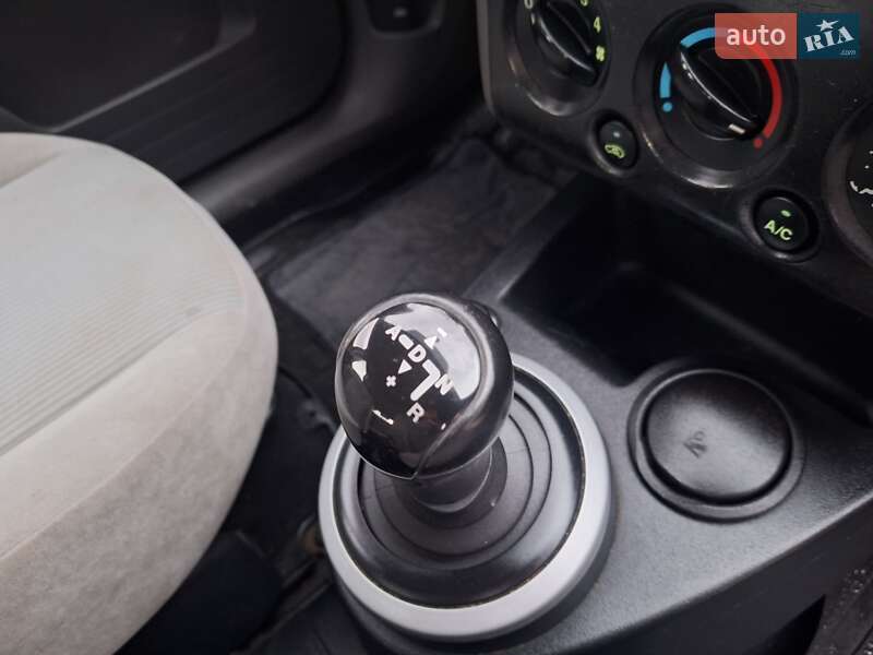 Хэтчбек Ford Fusion 2003 в Черновцах