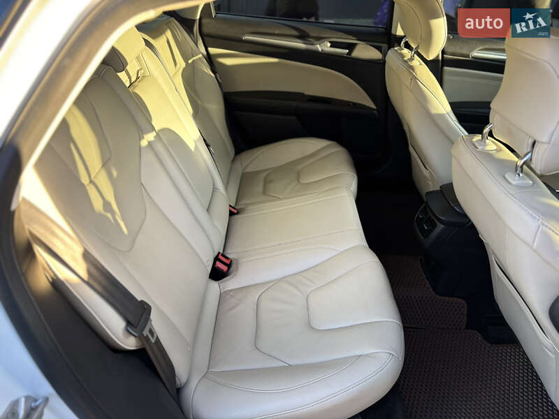 Седан Ford Fusion 2014 в Николаеве