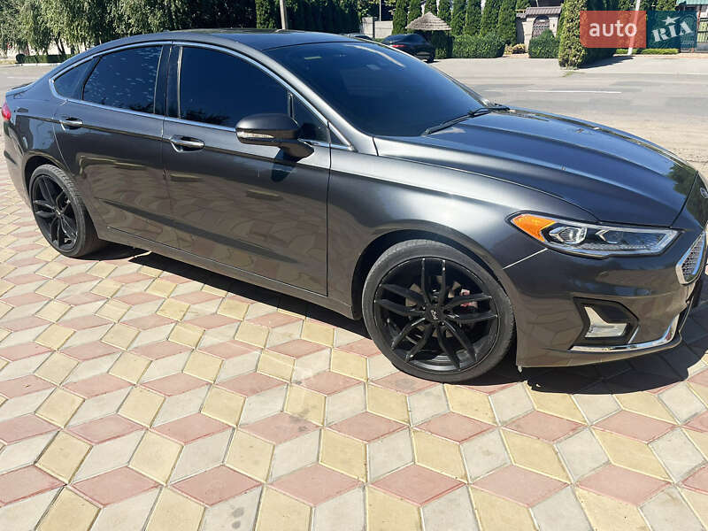 Седан Ford Fusion 2019 в Одессе