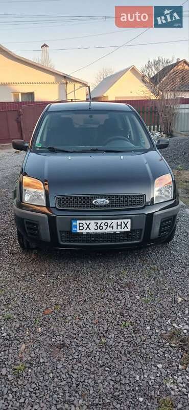Хэтчбек Ford Fusion 2005 в Дунаевцах
