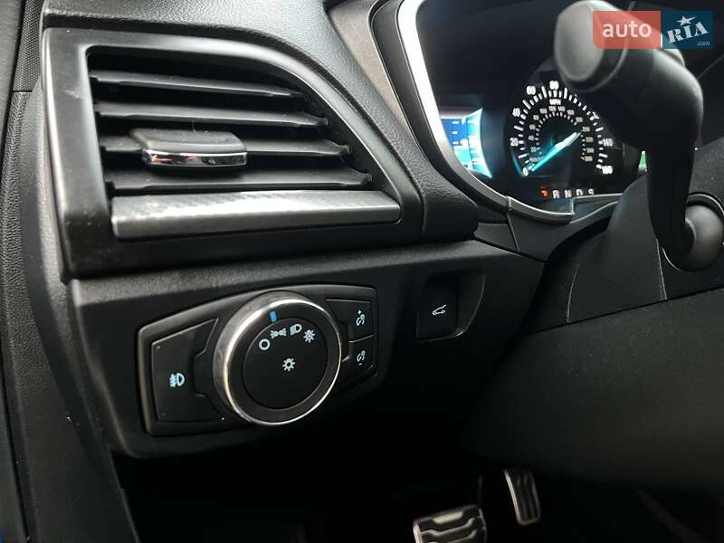 Седан Ford Fusion 2016 в Киеве