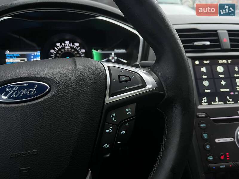 Седан Ford Fusion 2016 в Киеве