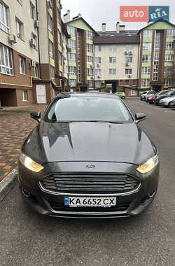 Седан Ford Fusion 2015 в Києві