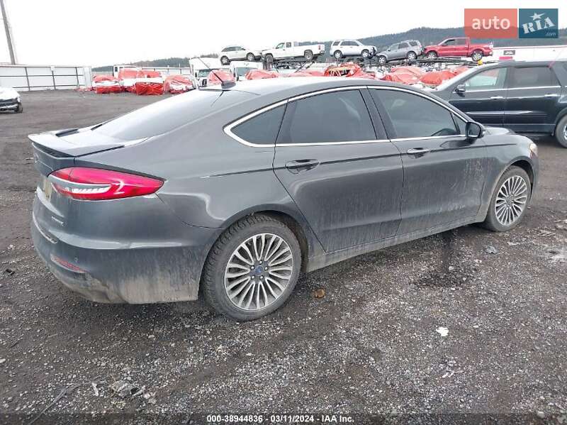 Седан Ford Fusion 2019 в Ровно