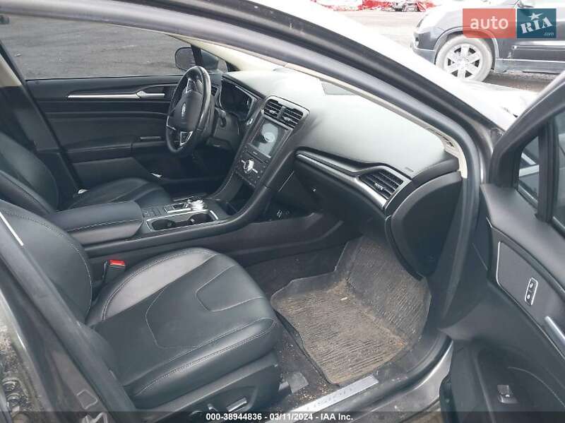 Седан Ford Fusion 2019 в Ровно